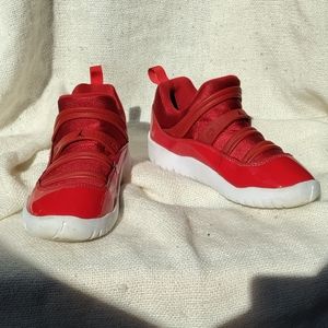 Jordan 11 Retro Flex boys' sneakers